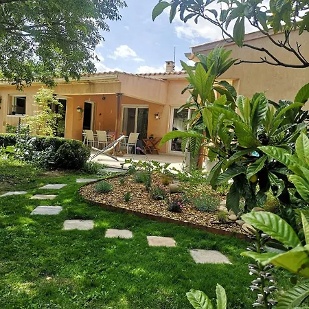 Private With Breakfast منزل للإقامة فينوف ليز أفيجْنْ
